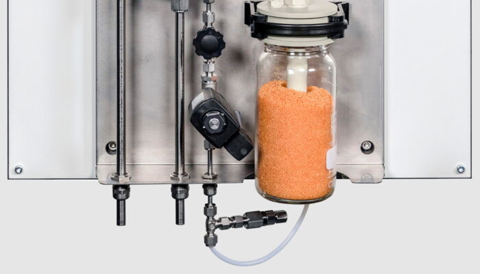 steel sample cooler of the SWAS Compact steam analysis system