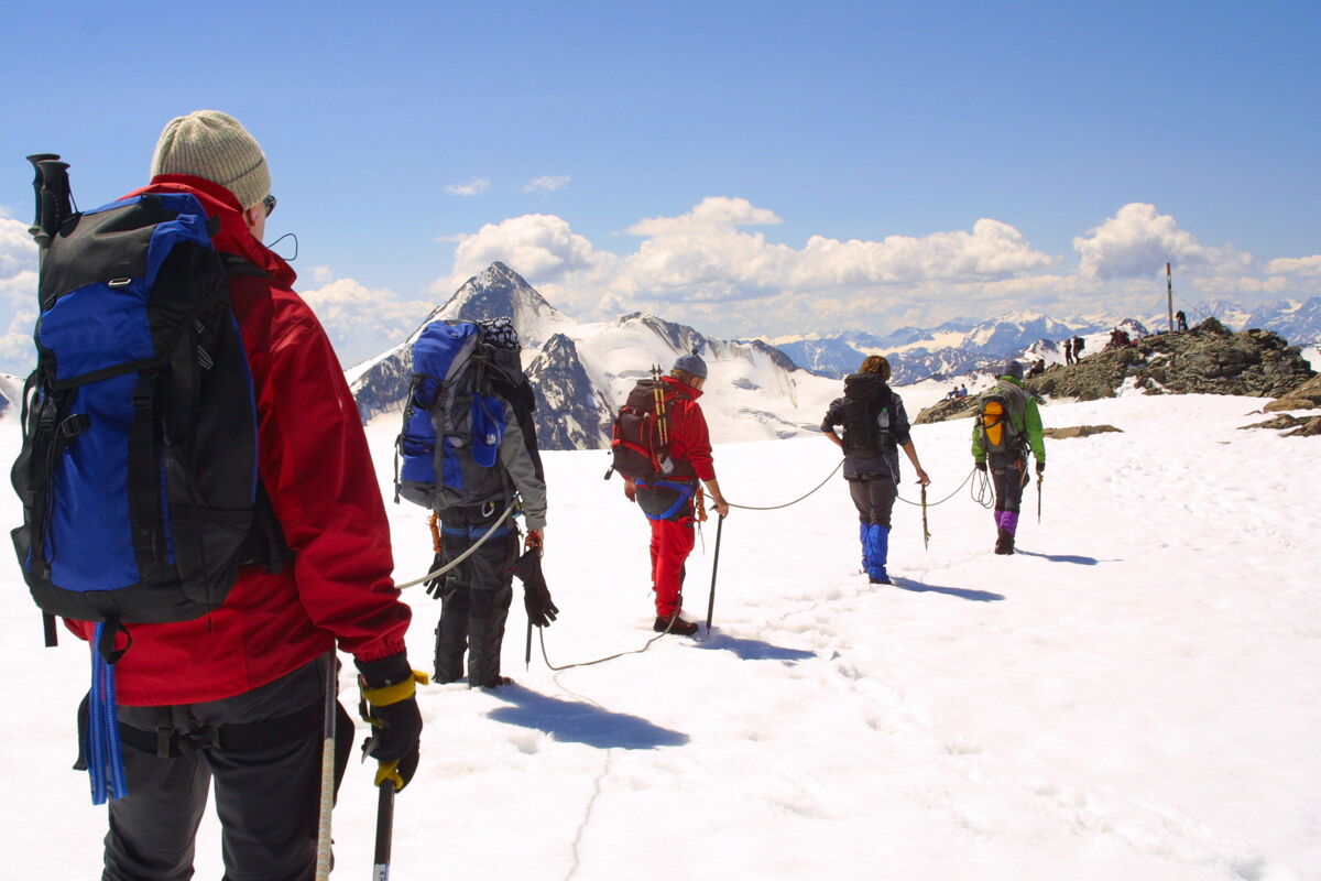 Hike in the snow