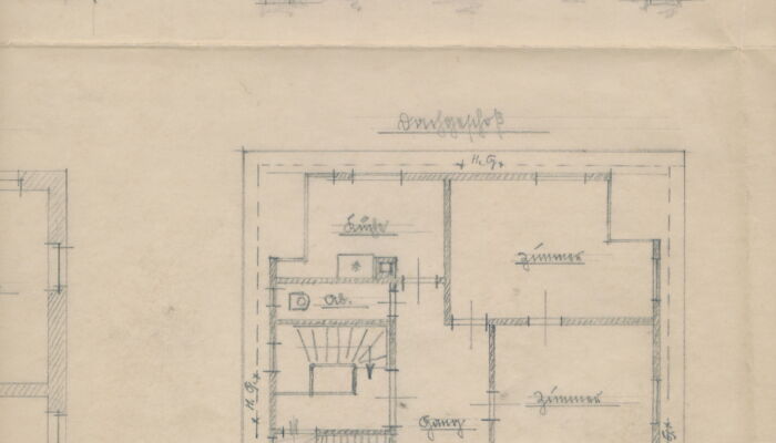 Extract Floor plan small children school 1940