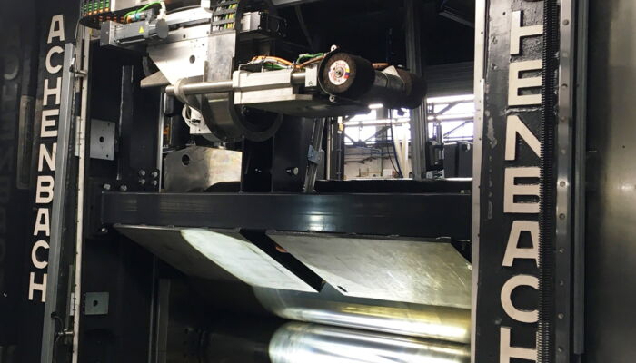 Rolling mill machine