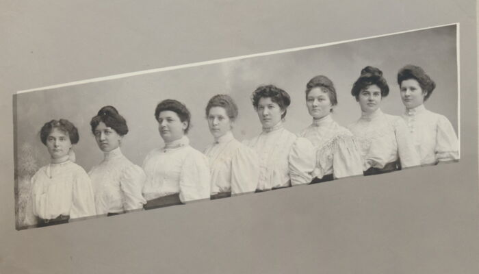 Group picture employees Call center 1904